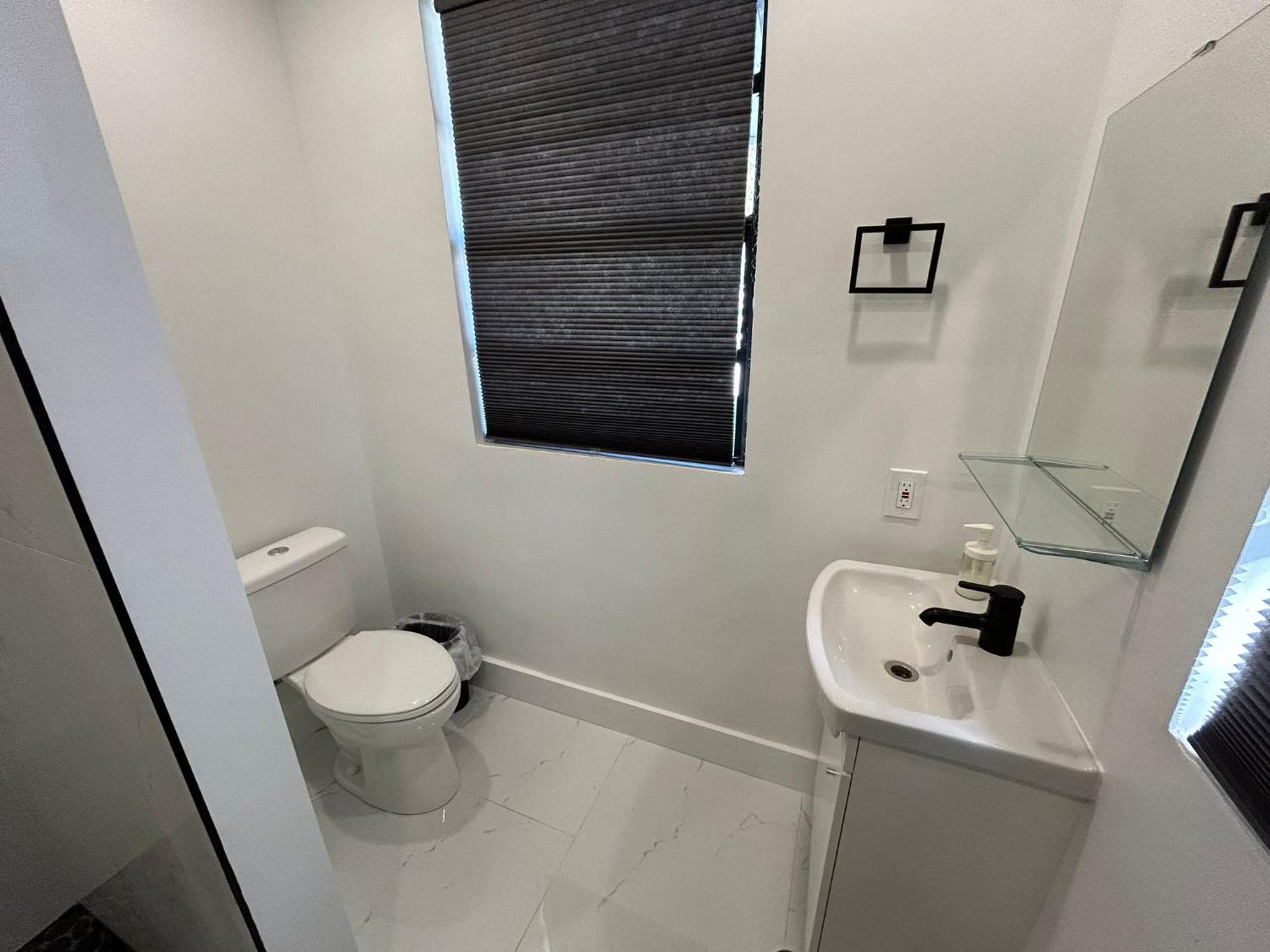 Pretty Private Room, Near The Airport - Free Parking - 01 Miami Exterior photo